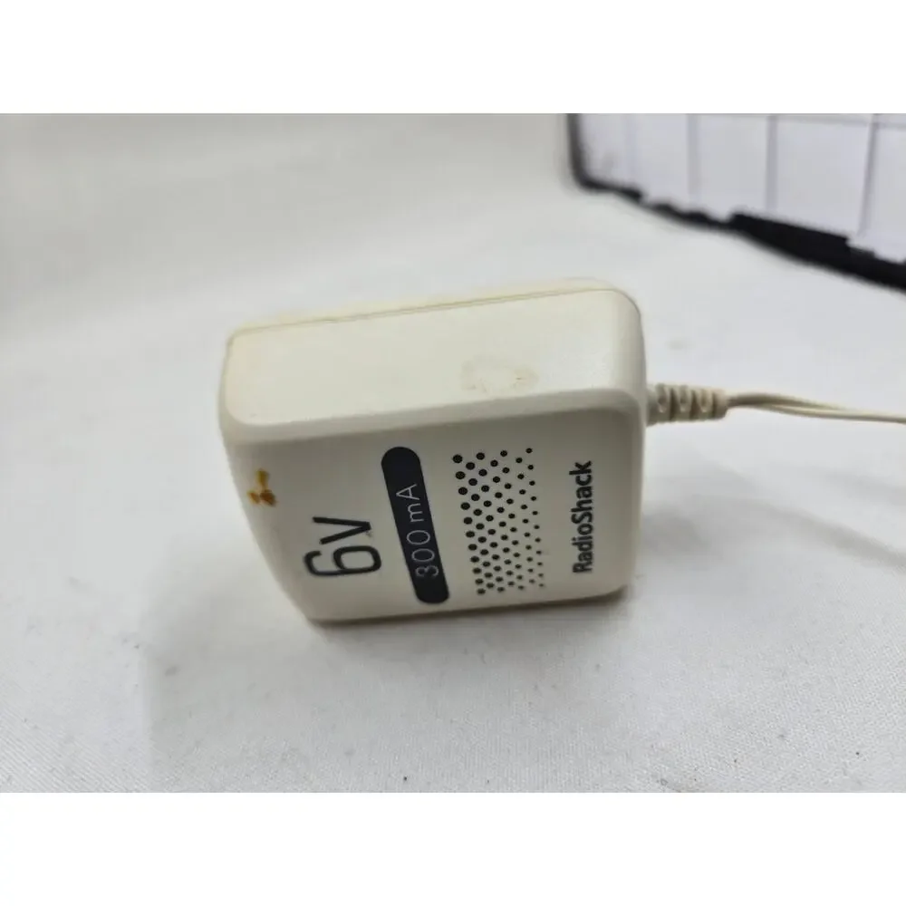 Vintage RadioShack 6V 300mA AC Power Adapter Wall Charger Cube, White